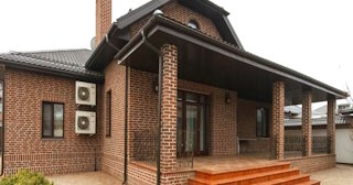 Строительство домов из кирпича с мансардой в Казани | от 3706 рублей