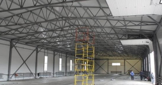 Быстровозводимые склады и ангары из сэндвич панелей в Казани - UpHouse от 21174 руб.